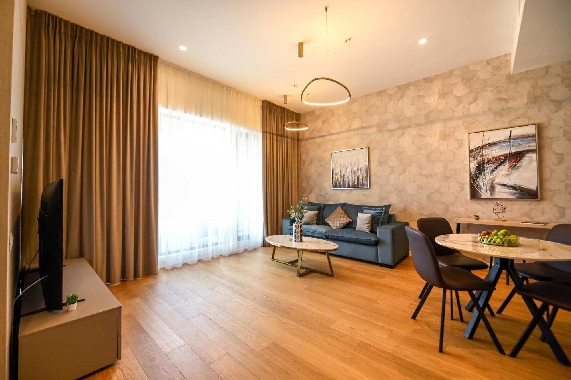 One Verdi Park Exclusive Apartments - Panoramic View & Private Parking Bucarest Exterior foto