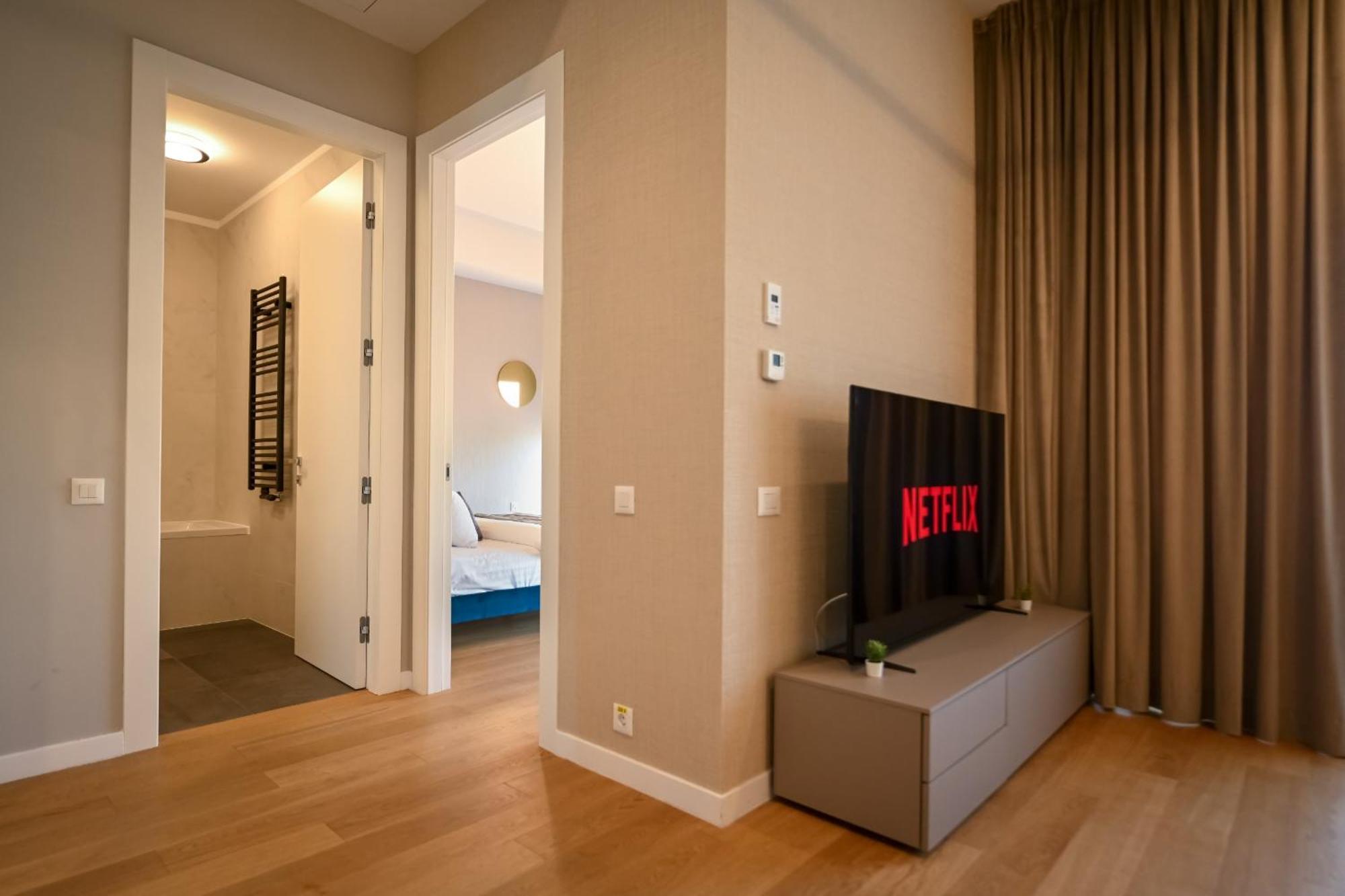 One Verdi Park Exclusive Apartments - Panoramic View & Private Parking Bucarest Habitación foto