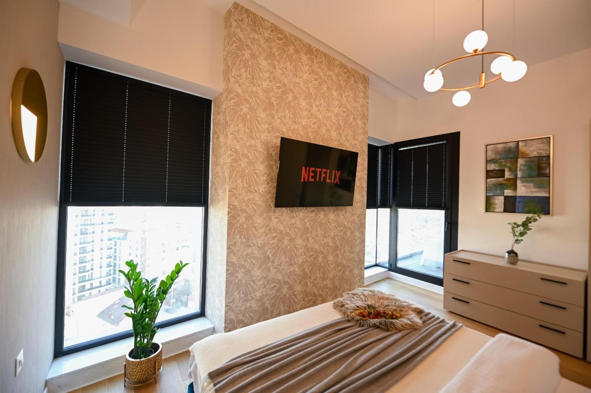 One Verdi Park Exclusive Apartments - Panoramic View & Private Parking Bucarest Habitación foto