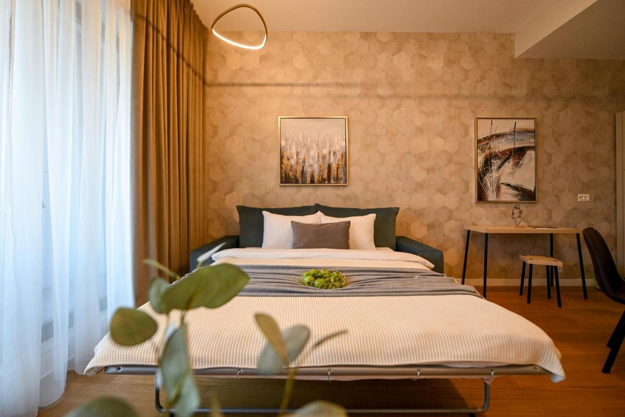 One Verdi Park Exclusive Apartments - Panoramic View & Private Parking Bucarest Habitación foto