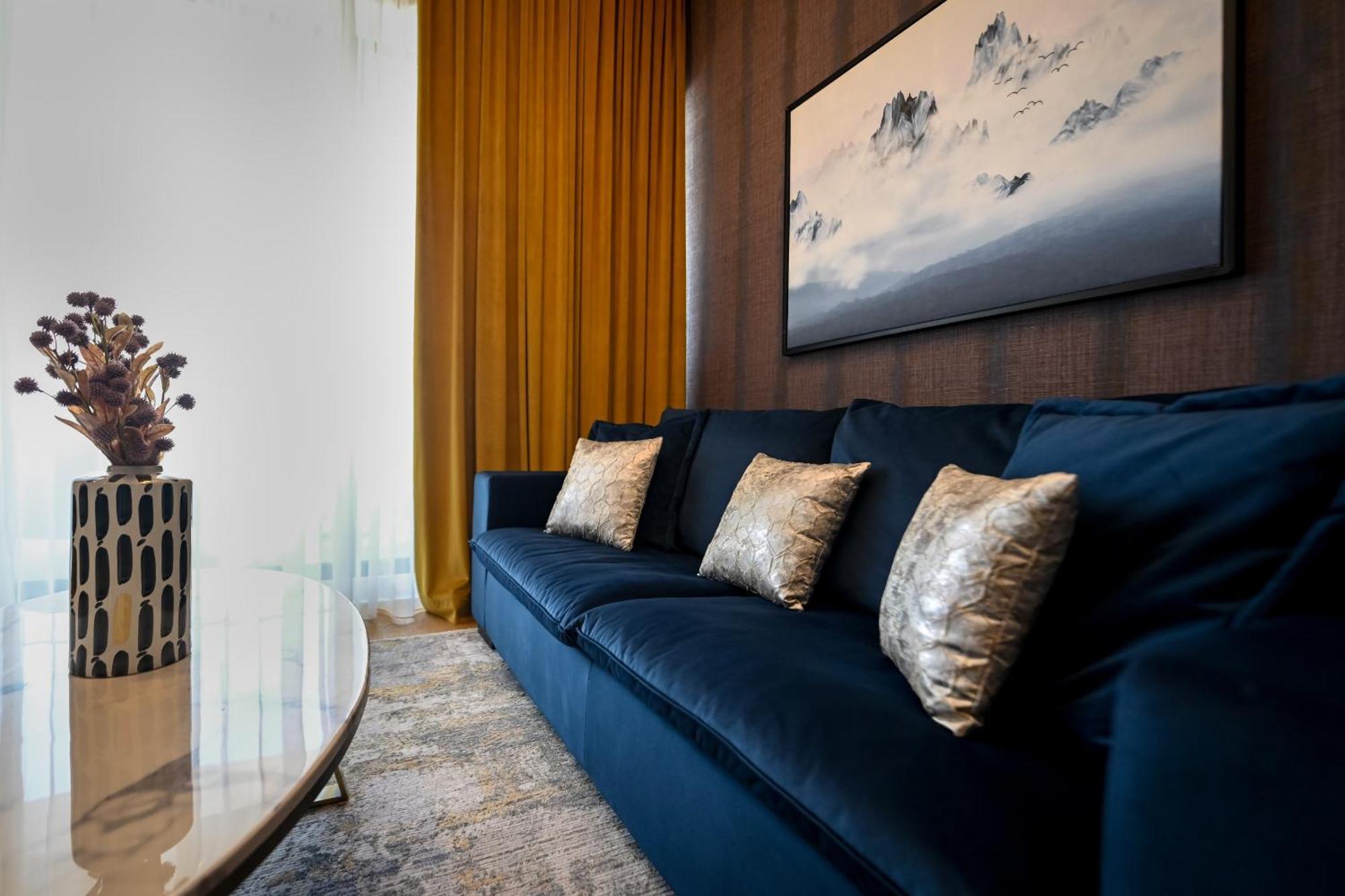 One Verdi Park Exclusive Apartments - Panoramic View & Private Parking Bucarest Habitación foto